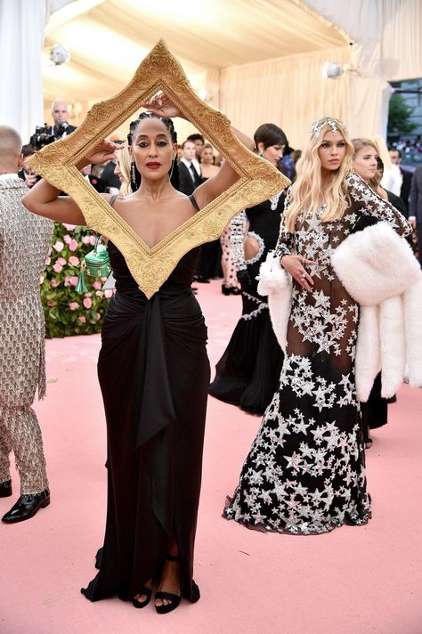 Lady Gaga Shocks the Met Gala With Mile-Long Gold Foil Lashes - Vogue 1990 Style, Gala Themes, Met Gala Red Carpet, Tracee Ellis Ross, The Met Gala, Pink Carpet, Gala Dresses, On The Red Carpet, Celebrity Look