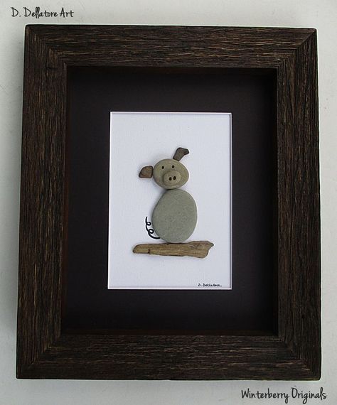 Pig Pebble Art, Pebble Pictures, Sea Glass Crafts, Driftwood Art, Sea Glass Art, Brown Wood, Beach Art, Pebble Art, Glass Crafts