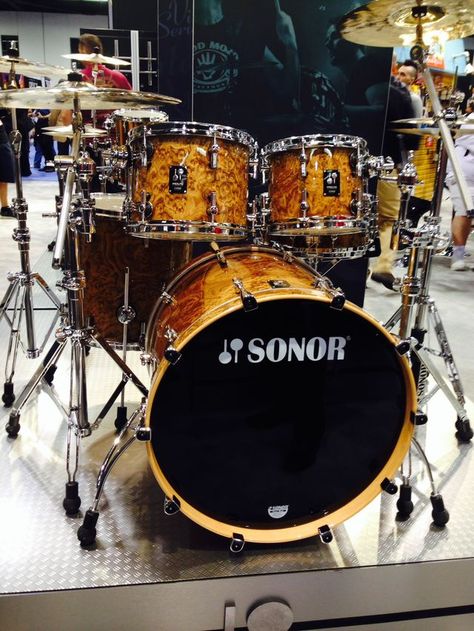 Sonor Drums, Acoustic Drum Set, Drums Set, Drums Artwork, Drum Art, Dw Drums, Drums Art, Drum Sets, Drum Music