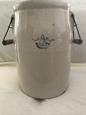 Robinson Ransbottom Pottery, Antique Butter Churn, Vintage Stoneware Crocks, Cottage Food, Euro Trash, Antique Crock, Antique Stoneware Crocks, Antique Crocks, Old Crocks