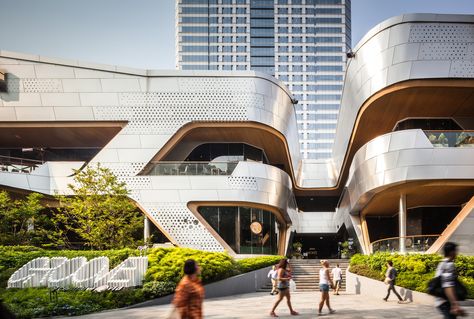 Built by T.R.O.P,A49,SDA,FOS in Bangkok, Thailand with date 2012. Images by Spaceshift Studio / Pirak Anurakyawachon, Aranyarat Prathomrat. Try imagine a mega city of 15 millions people and 8 millions vehicles without any proper pedestrian pathway, and you ... Shopping Center Architecture, Office Facade, Parking Structure, Mall Facade, Administration Building, Facade Architecture Design, Commercial Landscaping, Mall Design, Best Architects