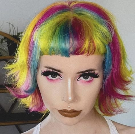 Steal My Sunshine, Good Dye Young, Short Grunge Hair, Cute Hair Colors, Hair Inspiration Short, Multicolored Hair, Funky Hairstyles, Hair Stylies, Haircut And Color