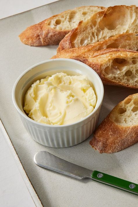 How to Make Homemade Butter Homemade Salted Butter Recipe, Homemade Salted Butter, Home Made Butter Recipes, How To Make Butter, Make Your Own Butter, Home Made Butter, 2025 Goal, Diy Butter, Butter Recipes Homemade