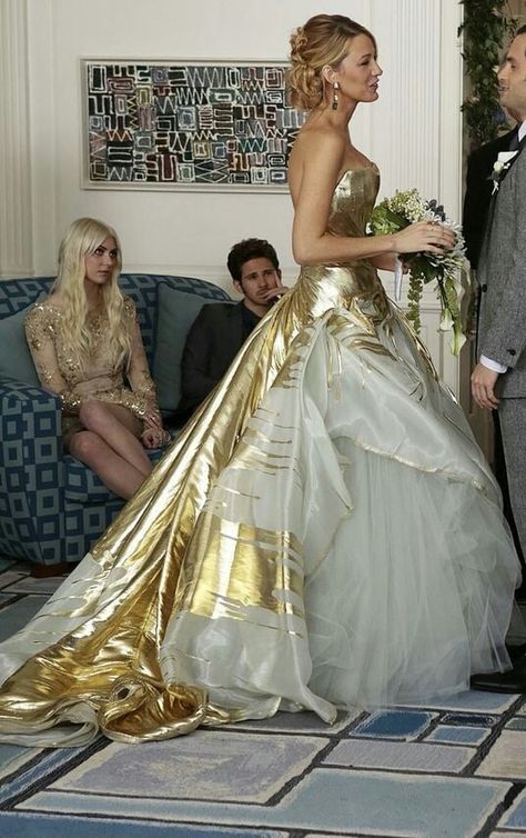 Serena And Dan Wedding, Dan Gossip Girl, Gossip Girl Wedding, Blake Lively Outfits, Serena Van Der Woodsen Style, Mode Gossip Girl, Robin Scherbatsky, Tv Weddings, Serena Van Der