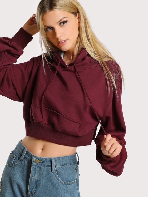 Shop Cropped Long Sleeve Hoodie MAROON online. SheIn offers Cropped Long Sleeve Hoodie MAROON & more to fit your fashionable needs. Maroon Sweatshirt Outfit, Maroon Hoodie Outfit, Cropped Hoodie Outfit, Red Cropped Hoodie, Monica Puig, Maroon Sweatshirt, Badass Outfit, Maroon Hoodie, Women Sweatshirts