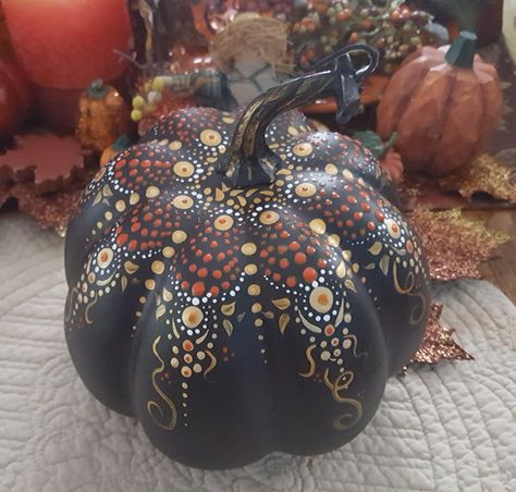 Painted Pumpkin Competition, Dot Mandala Pumpkins, Halloween Dot Mandala, Pumpkin Decorating Sharpie, Pumpkin Painting Party Food Ideas, Diwali Pumpkin Painting, Pumpkin Sharpie Decorating, Dot Painting Pumpkin, Dot Art Pumpkin