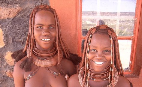 Himba Women Of Namibia's Beauty Rituals Include Bathing Without Water, Here's Why - Newsonyx Himba Woman Namibia, Himba People, Beauty Rituals, Southern Africa, Body Hair, Hair Growth, Anti Aging, Nature Photography, Dreadlocks