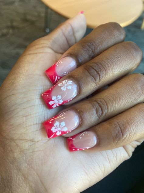 Cute Red Nail Designs Simple, Short French Summer Nails, French Nails With Hawaiian Flower, Red Short Nails Ideas Summer, Cute Flower Acrylic Nails, Red Flower French Tip Nails, Cute Nails Tropical, Short Nail Designs Tropical, Short Acrylic Nails Flower Design