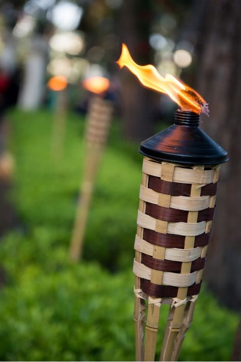 Patio At Night, Tiki Lights, Mosquito Repellent Candle, Backyard Fence Decor, Solar Powered Outdoor Lights, Solar Patio Lights, Easy Patio, Outdoor Lighting Ideas, Bamboo Art