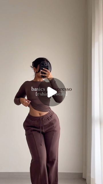 MY OUTFIT ONLINE on Instagram: "ESPRESSO: We could not end the year without bringing back this most-loved color ☕️

@yaas.online styles our latest holiday collectible t-shirt lineup, wearing size xsmall in all tops and size medium/regular length sweats. 

Mist Long Sleeve T-Shirt 
Mist Short Sleeve T-Shirt 
Seamless Long Turtleneck T-Shirt 
Structured Wide Leg Sweatpants

[LOW IN STOCK] Head over to our website, don’t miss out on this limited-edition color." Yaas Online, Wide Leg Sweatpants Outfit, Turtleneck T Shirt, Sweatpants Outfit, Wide Leg Sweatpants, My Outfit, Bring Back, Mist, Long Sleeve T Shirt