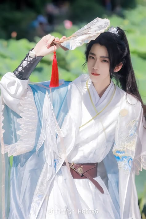 Chinese Male Hanfu, Chinese Hanfu Male, Hanfu Boy, Male Hanfu, Hanfu Male, Chinese Drawings, Chinese Warrior, Asian Cosplay, Chinese Man