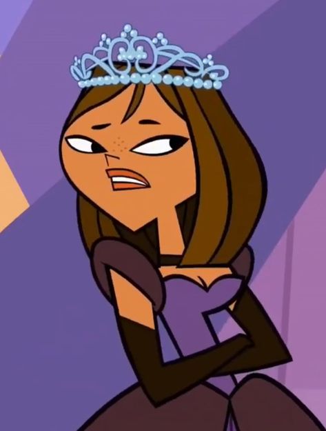 Courtney Total Drama Island, Courtlynn Total Drama, Courtly Total Drama, Princess Courtney, Courtney Satella, Tdi Courtney, Courtney Character, Drama Queen, Princess Courtney Total Drama