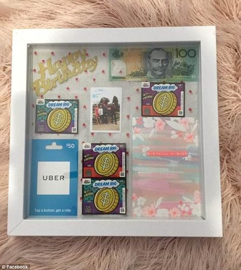 One woman filled a frame with scratchies, an Uber voucher, money and a birthday card Gift Wrapping Ideas Birthday, Wrapping Ideas Birthday, Australia Decor, Gift Card Wrapping, Pretty Gift Wrapping, Unique Wrapping Ideas, 18th Birthday Present Ideas, Hamper Diy, Creative Corporate Gifts