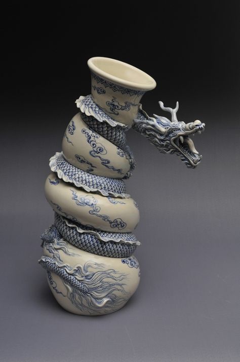 sculpture Pottery ceramics Blue and White chinese china dragon tradition Johnson Tsang, Dragon Sculpture, Cerámica Ideas, Tanah Liat, Pottery Sculpture, Ceramics Projects, Chinese Ceramics, Ceramics Ideas Pottery, Keramik Vase