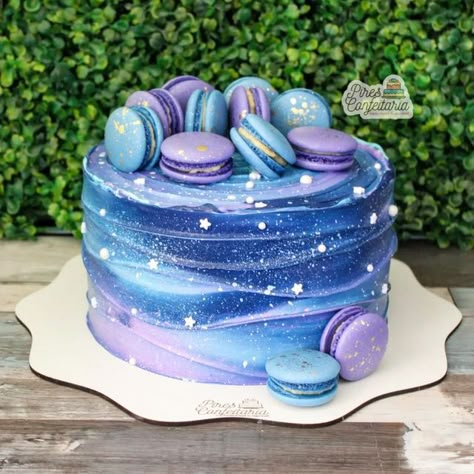 Galaxy Number Cake, Girly Galaxy Cake, Space Cake Design, Space Birthday Cakes, Galaxy Birthday Theme, Galaxy Cake Birthday, Universe Cake Ideas, Galaxy Theme Cake, 3 Ingredient Dog Cake