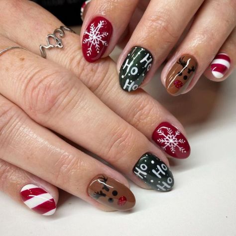 Reindeer Nails, Nail Art Noel, Christmas Tree Nails, Festive Nail Art, Cute Christmas Nails, Christmas Gel Nails, Halloween Nail Designs, Festival Nails, Nails 2024