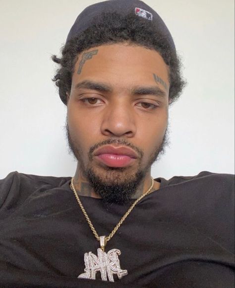 Eyebrow Tattoo Ideas, Bandhunta Izzy, Afro Fade Haircut, Tapered Afro, Face Tats, Afro Fade, Dark Skin Models, Lazy Eye, Fetty Wap