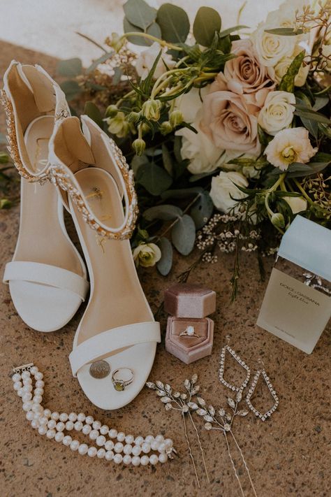 Boho Wedding Flats, Before Wedding Pictures, Wedding Details Unique, Wedding In Arizona, Wedding Shoes Photography, Boho Wedding Centerpieces, Boho Wedding Shoes, Courthouse Wedding Photos, Modern Boho Wedding