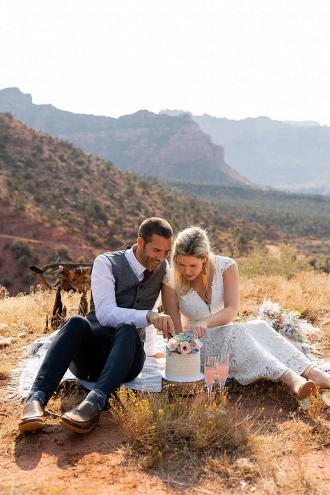 Kyle Loves Tori Photography | Bride and groom cut a small wedding cake with the cliffs of Zion in the background during their adventure elopement Elopement Cake Photos, Elopement Cake, Small Wedding Cake, Cake Photoshoot, Wedding Reception Photography, Small Wedding Cakes, Reception Photography, Anniversary Shoot, Cake Photos