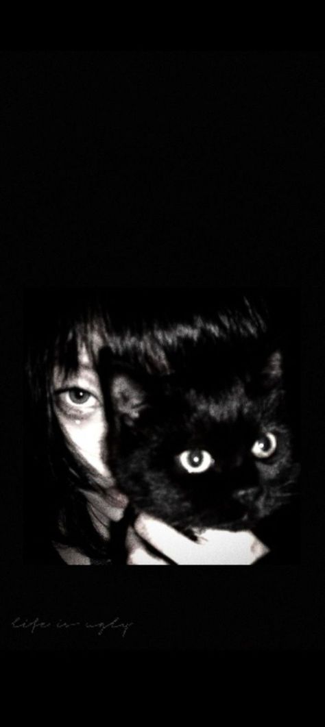 New Wallpaper Iphone, Goth Wallpaper, Dark Style, Phone Design, New Wallpaper, Iphone Wallpaper, Hello Kitty, Kitty, Anime