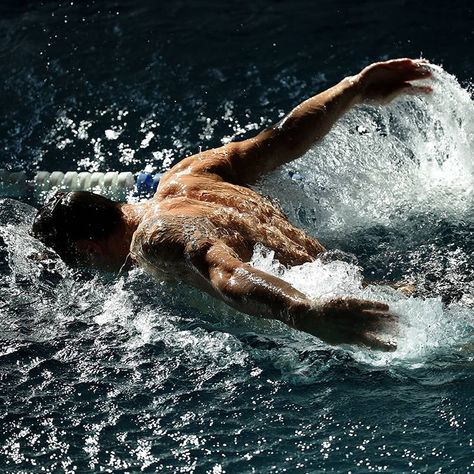 Swimmer Photoshoot, Swimmer Aesthetic, Swim Photoshoot, Mc Dreamy, Swim Photography, Swimming Exercise, Swim Aesthetic, Male Swimmers, Artistic Swimming