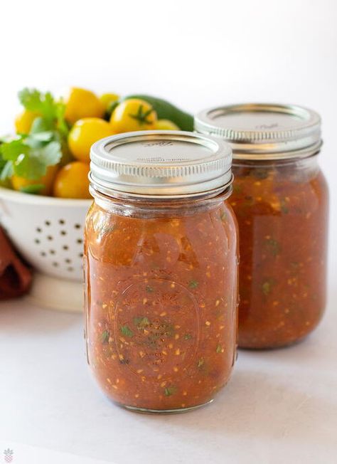 Easy Roasted Cherry Tomato Salsa Recipe For Canning Best Canned Salsa Recipe, Roasted Cherry Tomato Salsa, Cherry Tomato Salsa Recipe, Tomato Salsa Canning, Freeze Salsa, Salsa Recipe For Canning, Roasted Salsa Recipe, Canned Salsa, Green Tomato Salsa