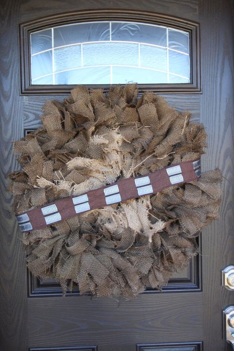 Star Wars inspired Chewbacca, character wreath, burlap wreath, home decor, party decor, room decor by ButteredBurlap on Etsy https://www.etsy.com/listing/257293199/star-wars-inspired-chewbacca-character Star Wars Door Hanger, Star Wars Wreath, Chewbacca Party, Felt Belt, Star Wars Home, Burlap Party, Star Wars Classroom, Star Wars Crafts, Burlap Wreath Diy