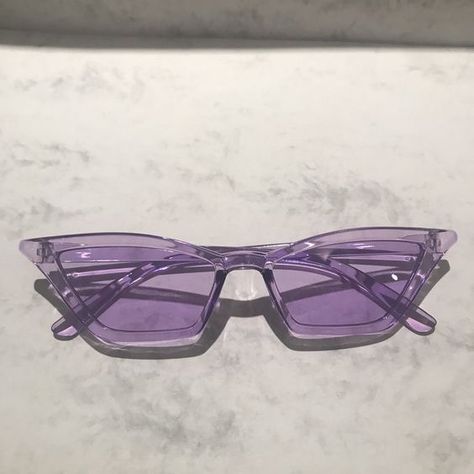 Lila Party, Sunglasses For Your Face Shape, Cat Eye Colors, Daphne Blake, Lavender Aesthetic, Trendy Glasses, Cute Sunglasses, نظارات شمسية, Cute Glasses