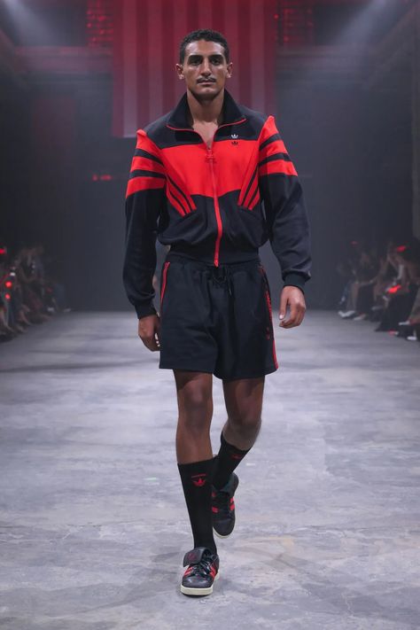 Willy Chavarria Spring 2025 Ready-to-Wear Runway, Fashion Show & Collection Review [PHOTOS] Male Beauty, Sport Fashion, Business Fashion, Fashion Show Collection, New York Fashion, New York Fashion Week, Fashion News, Ready To Wear, Fashion Show