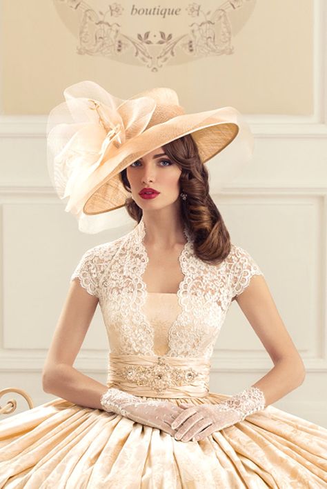 18 Incredible Wedding Hats That Make You Unique ❤ See more: http://www.weddingforward.com/wedding-hats/ #weddings #hats Woman In A Dress, Era Victoria, Gaun Abad Pertengahan, Lucille Ball, Zuhair Murad, Wedding Hats, Gorgeous Gowns, Grace Kelly, Bridal Couture