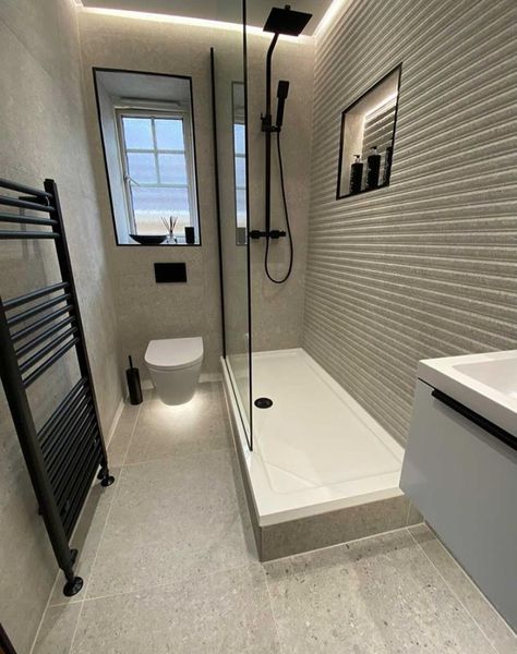 Ensuite Double Shower Layout, En Suite Tiling Ideas, Bathroom And Toilet Combined, Shower Ensuite Ideas, Slim Bathroom Ideas, Small Bathroom Ideas With Window, Wet Room Ideas Small Narrow Bathroom, Small Rectangular Bathroom Ideas, Small En Suite Bathroom Ideas