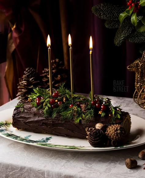 Mascarpone, Cherry and chocolate Yule Log - Bake-Street.com Cherry And Chocolate, Chocolate Yule Log, Yule Log Cake, Cake Rolls, Log Cake, Cherry Candy, Yule Log, Traditional Cakes, Bittersweet Chocolate