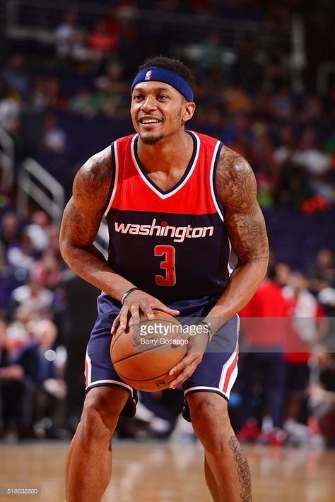 Bradley Beal, Basketball Design, Basketball Art, Sport 2, National Basketball Association, Nba Players, Nba Basketball, Goats, Nba