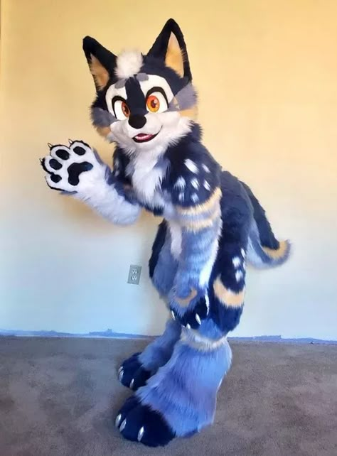 Toony Fursuit, Wolf Fursuit, Fursuit Tutorial, Cool Masks, Animal Masks, Hand Art, Animal Drawings, Stuffed Animal, Art Reference