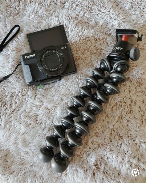 Looking for something to enhance the quality of your content? Are you a youtuber or just into photography? Here is my #canon power shot g7x mark ii camera and #joby tripod which takes credit for majority of my pictures/videos! #camera #tripod #vlog #blog #vlogger #YouTube #youtubechannel #subscribe #follow #comment 🌾: Questions? Find me on IG @amandaroblessed 🌾: Follow me in the LIKEtoKNOW.it app @amandaroblessed for more! Vlog Camera Tripod, Canon Camera For Vlogging, Vlog Camera Aesthetic, Vloggers Youtubers Aesthetic, Tripod Aesthetic, Youtube Vlogger Aesthetic, Blog Camera, Camera On Tripod, Youtuber Life