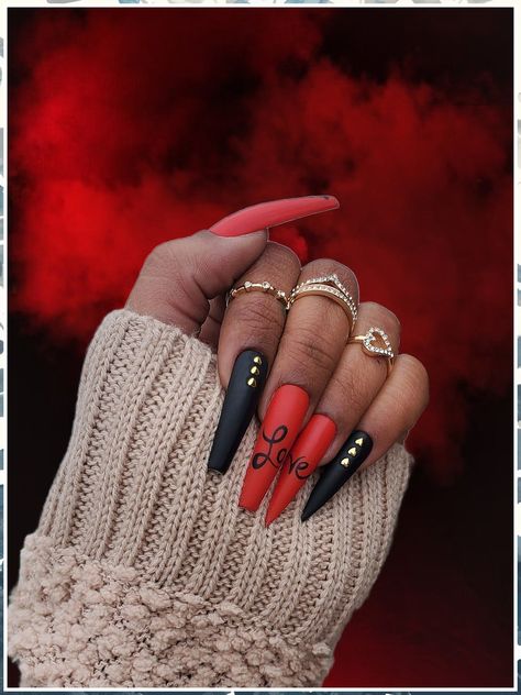 Christmas Nails Red - Looking for some great deals from the leading brands, look no further. Click to visit TODAY! Red Valentines Nails, Red And Black Nails, Black Acrylic Nails, February Nails, Nail Designs Valentines, Valentine Nails, Red Nail Designs, Nails Green, Festival Nails