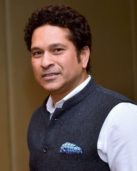 Siliconeer | Star-studded Premiere for Tendulkar’s Biopic Sachin A Billion Dreams, Facebook Profile Photo, India Cricket Team, Daughter Love Quotes, Bollywood Cinema, Drawing People Faces, Sachin Tendulkar, Tiger Shroff, Celebrity Caricatures