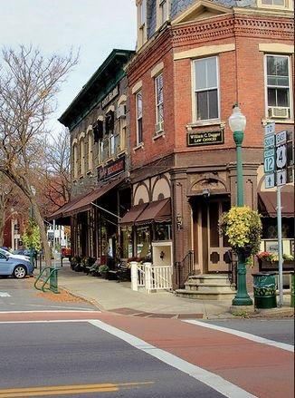 Houses In Small Towns, Small Town America Main Street, Us Small Town Aesthetic, Quaint Town Aesthetic, Small Town Square Aesthetic, Main Street Small Town, Small Town Main Street Aesthetic, Small Town Massachusetts, Small Town New England