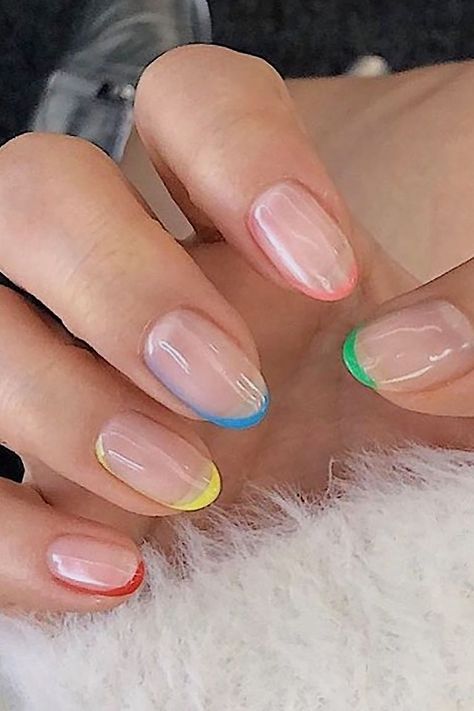 French Manicures Ideas - Nail Art Inspiration for Upgrading Classic French Tips French Tip Gel Nails, Nail Tip Designs, Gel Nail Tips, French Nail Designs, French Nail, Pretty Gel Nails, Rainbow Nails, Minimalist Nails, French Tip Nails