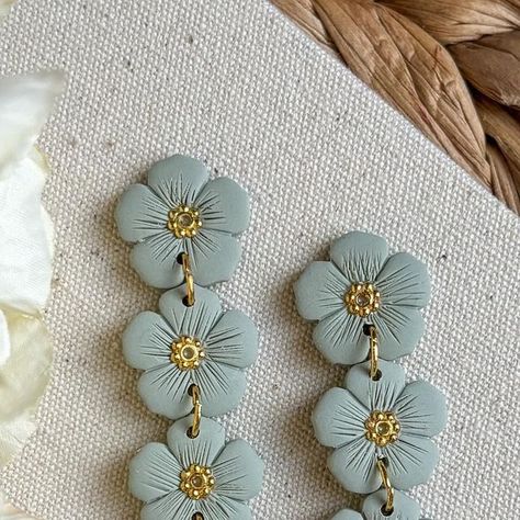 Cuadros Diy, Polymer Clay Flower Jewelry, Resin Clay, Spring Earrings, Polymer Crafts, Polymer Jewelry, Fimo Clay, Polymer Clay Flowers, Clay Flowers