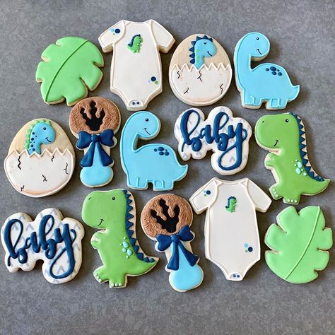 Holden Logo, Dino Cookies, Frosting Ideas, Dinosaur Baby Shower Theme, Amazing Cookies, Baking Stuff, Dinosaur Cookies, Fuchsia Wedding, Cookies Ideas