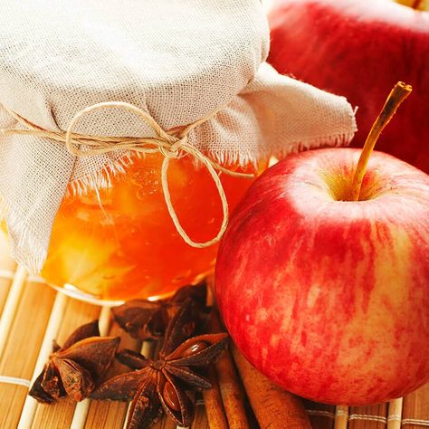 Apple Cinnamon Jelly Recipe | Mott's® Cinnamon Apple Jelly, Jams And Jelly Recipes, Homemade Reed Diffuser, Fruit Jars, Good Scents, Apples To Apples, Canning Jams, Apple Jelly, Simple Desserts