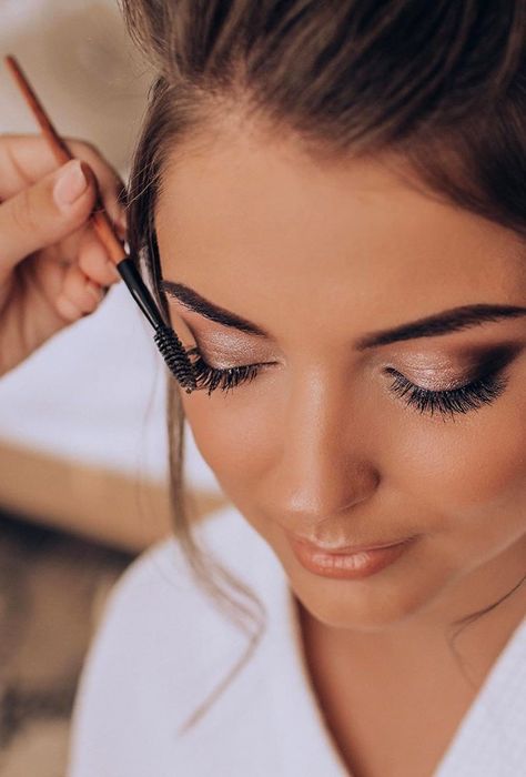 Wedding Makeup Photoshoot, Makeup Wedding Photography, Bridal Makeup Photoshoot Ideas, Make Up Photoshoot, Make Up Photo, Photoshoot Makeup, Pre Wedding Poses, Getting Ready Wedding, Creative Wedding Photo