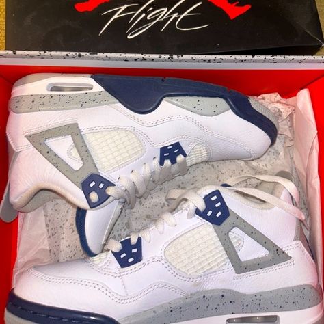 Jordan 4 retro GS Midnight Navy Shoes Jordan, Jordan 4 Retro, Midnight Navy, Navy Color, Jordan Shoes, Blue White, Jordan, Size 7, Navy