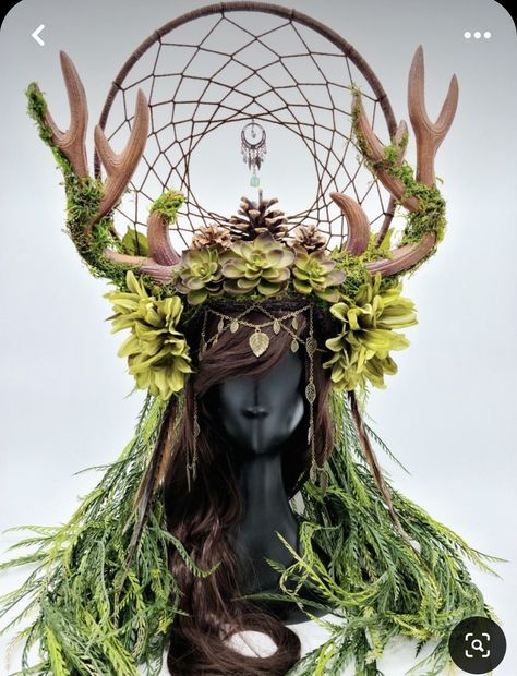 Woods goddess crown Woods Witch Costume, Druid Costume Female, Druid Headdress, Druid Crown, Druid Headpiece, Druid World Of Warcraft, Druid Makeup, Druid Priestess, Fantasy Headdresses