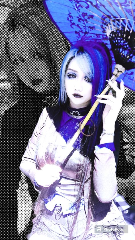 Vkei, jfashion, gothic, Chinese fashion, douyin, visual Kei, visual Kei outfit ideas, mana sama, malice mizer, bat belt, lolita, vkei fashion ideas, long vkei hair, female vkei hair, vkei makeup Vkei Fashion Aesthetic, Visual Kei Fashion Outfits, V Kei Outfits, Visual Kei Wallpaper, Vkei Make Up, Visual Kei Outfit Ideas, Vkei Haircut, Vkei Outfits, Vkei Hair