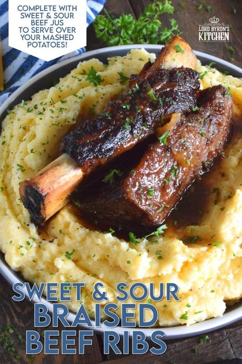 Braised Beef Ribs, Sweet And Sour Beef, Beef Stews, Beef Short Rib Recipes, Short Ribs Recipe, Butter Pasta, Baked Pork, Braised Beef, Roasted Asparagus