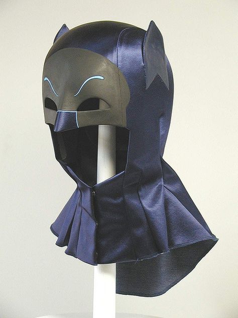 Batman Cowl, Adam West Batman, Batman Diy, Batman Costumes, Bat Costume, Batman Action Figures, Batman 1966, Adam West, Batman Pictures