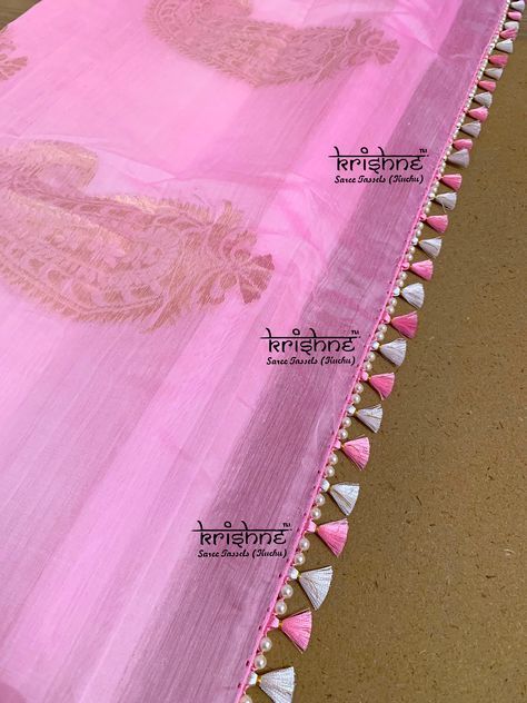 Simple Saree Kuchu, Light Weight Sarees, Saree Kuchu New Designs, Dupatta Design, Designer Tassels, Saree Tassels Designs, Saree Kuchu Designs, Saree Tassels, Simple Sarees