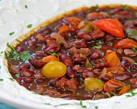 Learn more about Quick and Tasty Caribbean Stewed Beans from SideChef! Stewed Beans, Trinidad Food, Trinidad Recipes, Trini Food, Cooking App, Caribbean Cuisine, How To Cook Beans, Bean Stew, Caribbean Food